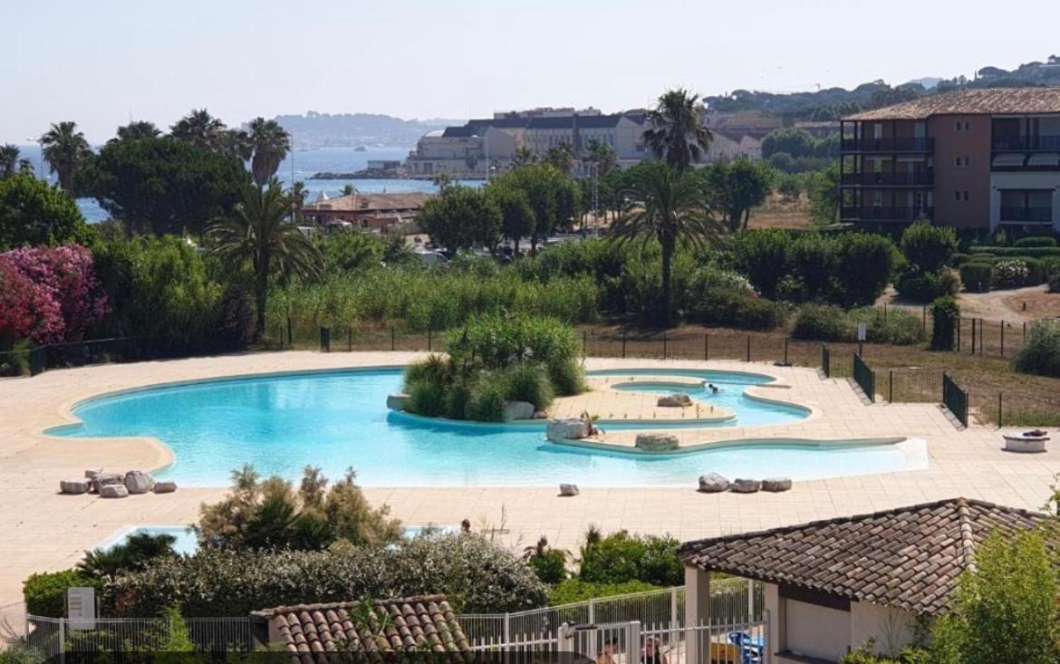 Proche St Tropez Refait A Neuf Bord De Plage Et Piscine 孔格林 外观 照片